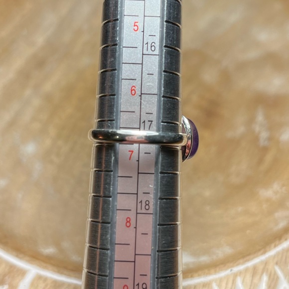 *SOLD* Small Oval Amethyst 925 Sterling Silver Ring - Picture 11 of 11